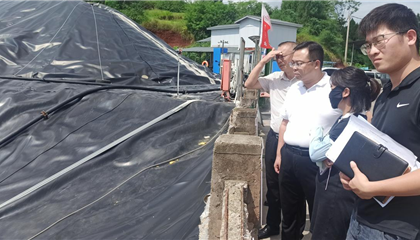 石鎮槐帶隊督導省環督問題整改和糧油安全工作